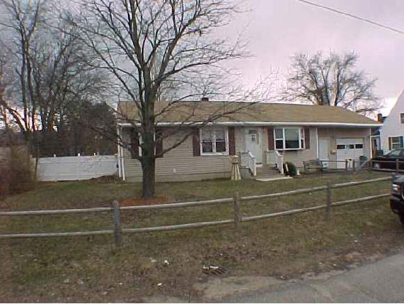 18 Furbush Street Rochester, NH 03867 - Photo 1 of 1