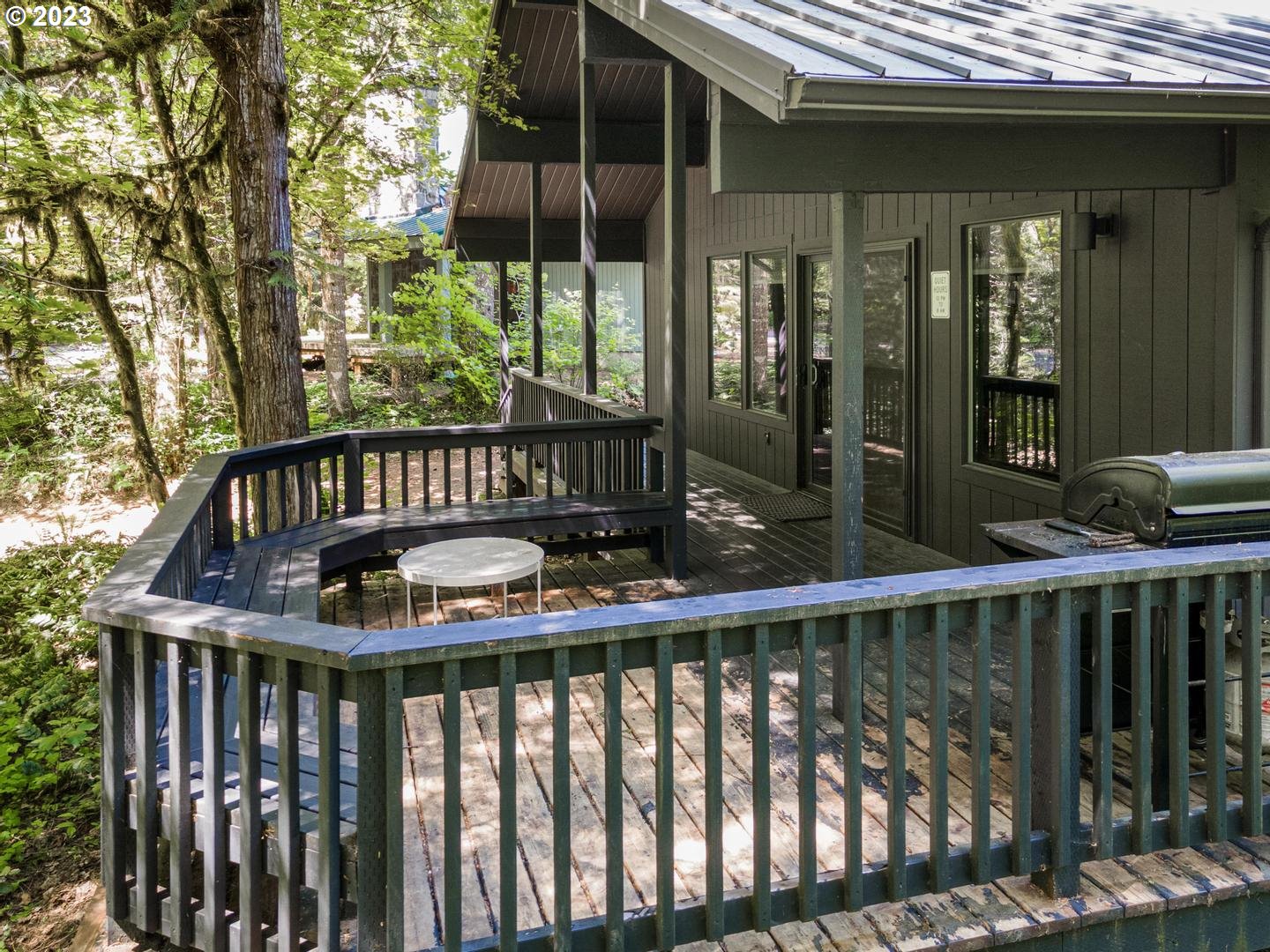 72715 East Village Loop Road Rhododendron, OR 97049 - Photo 30 of 48 a view of small deck and furniture