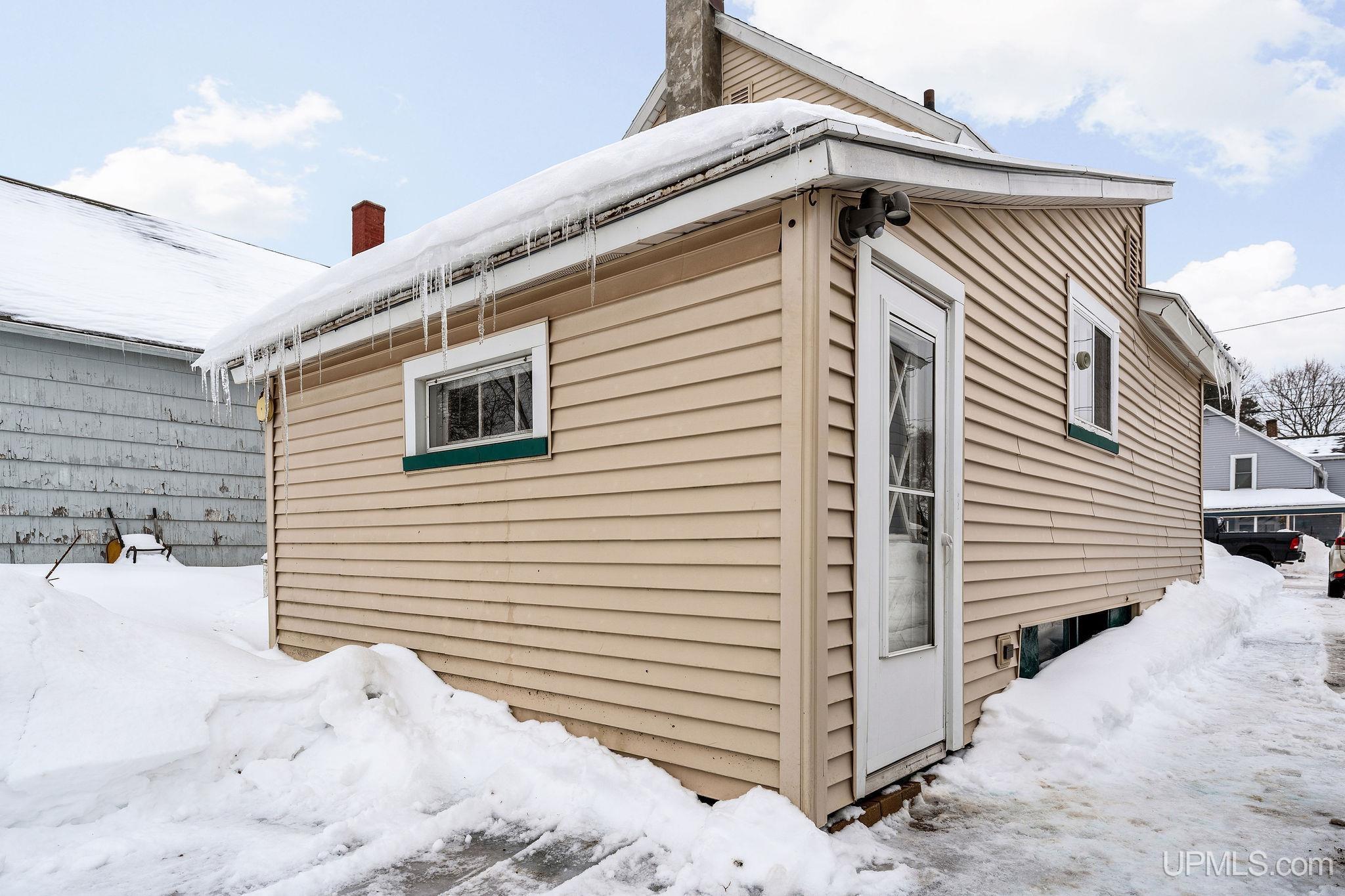 312 West Ridge Street Ishpeming, MI 49849 - Photo 32 of 39