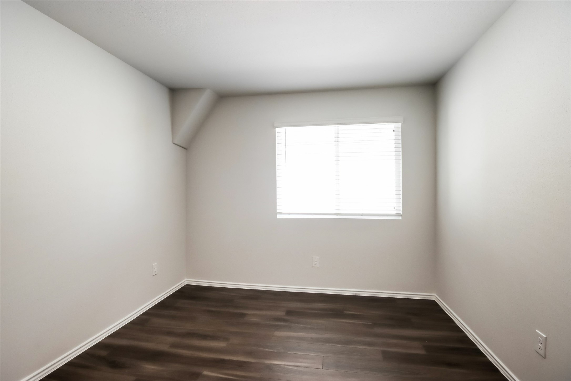 22451 Verdin Road Splendora, TX 77372 - Photo 12 of 16 Photos may be representative of the floor plan and not the exact home. Finishes, layout, and features of the actual property for lease may vary.