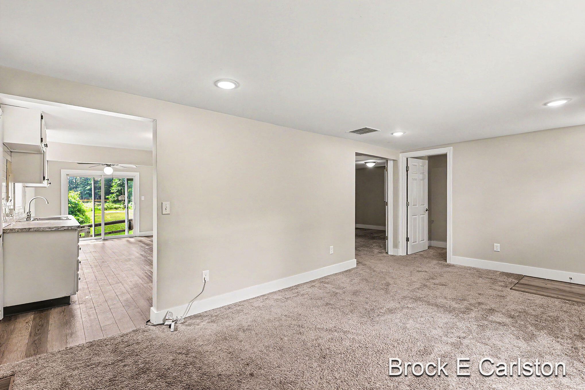 643 East Sternberg Road Norton Shores, MI 49441 - Photo 12 of 36 QJ1A9874