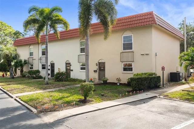 $315,000 | 2700 Bayshore Boulevard, Unit 593, Dunedin, FL 34698