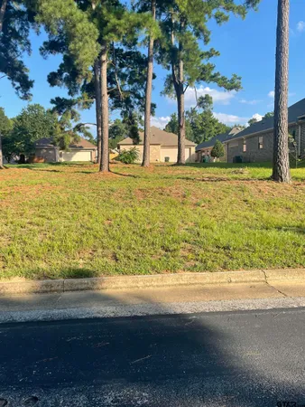 $69,900 | 1133 Gardenwood Drive, Tyler, TX 75703