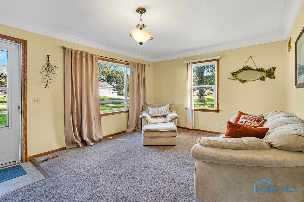 5936 Bay Shore Road Oregon, OH 43616 - Photo 4 of 26 Gallery Image 4