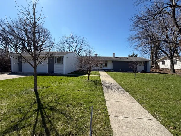$469,900 | 301-g H G H Baker Drive, Urbana, IL 61801