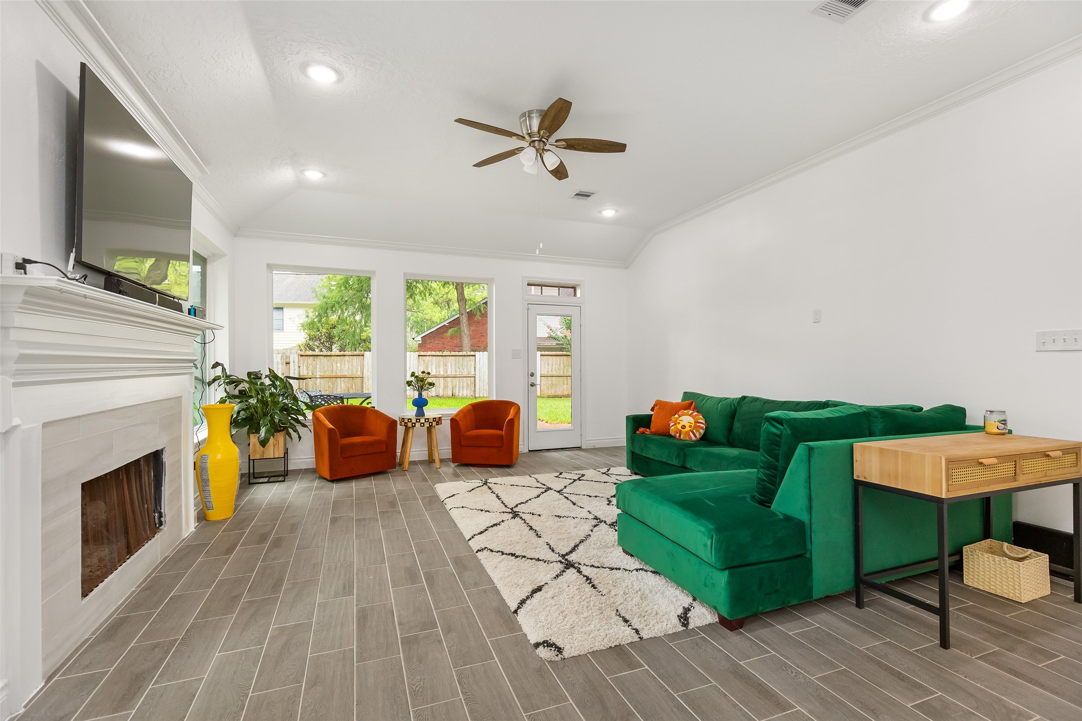 16011 Country Bend Road Houston, TX 77095 - Photo 5 of 25