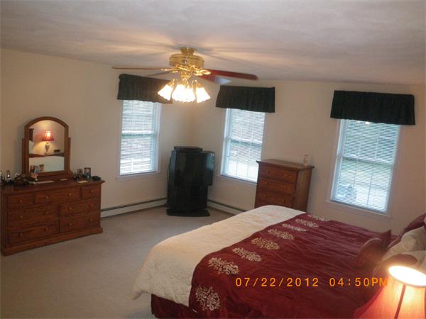 18 Vincent Road Mendon, MA 01756 - Photo 7 of 11 Gallery Image 7