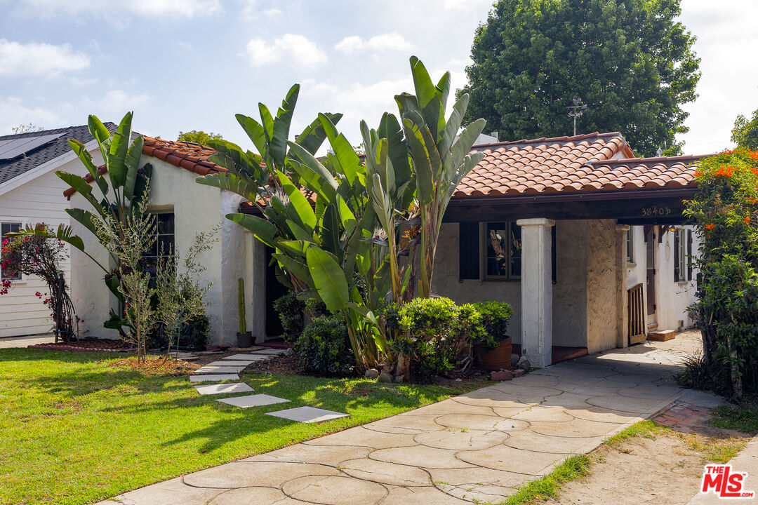 3840 Valleybrink Road Los Angeles, CA 90039 - Photo 2 of 32