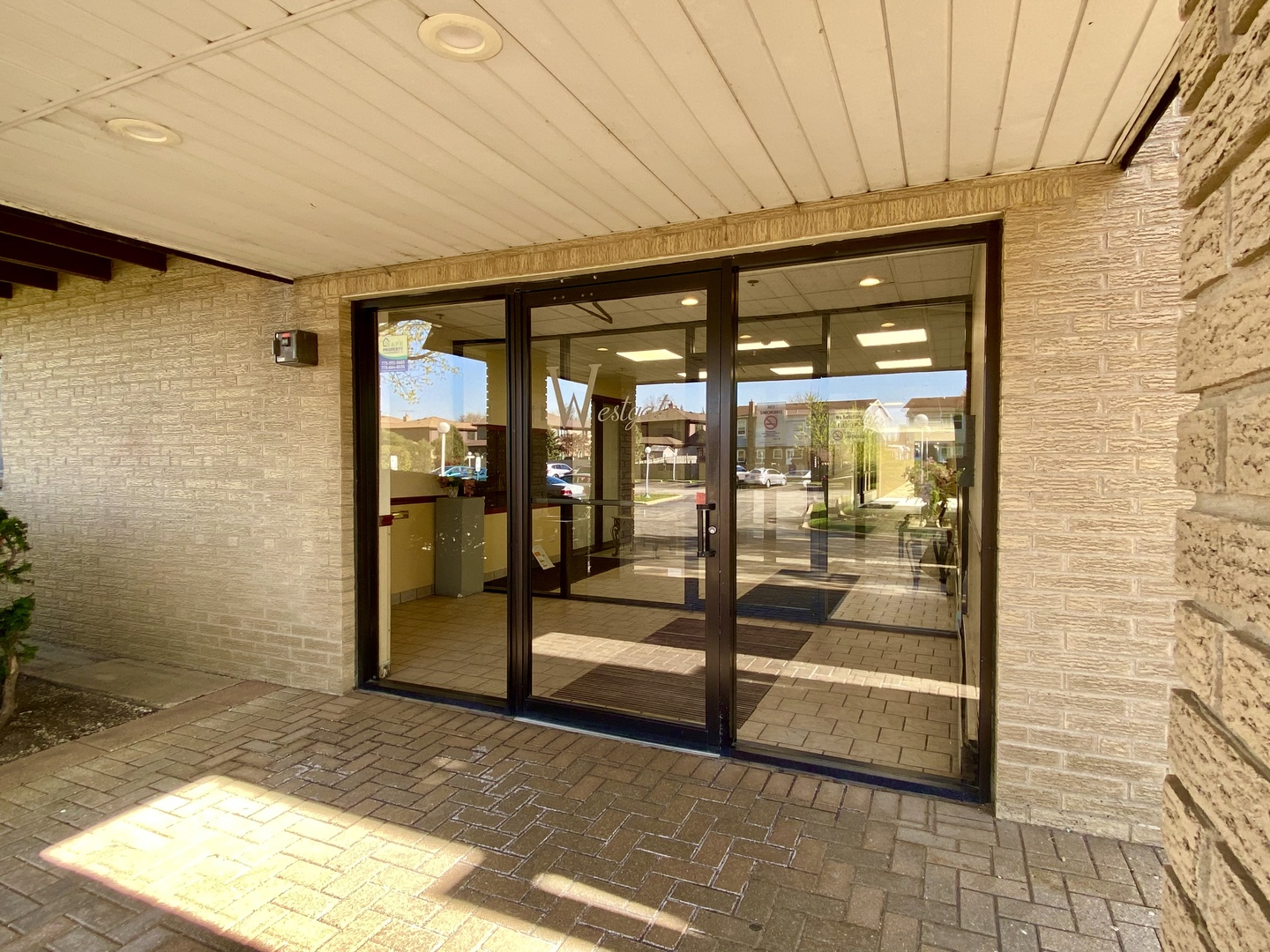 280 North Westgate Road, Unit 427 Mount Prospect, IL 60056 - Photo 2 of 23 a view of front door