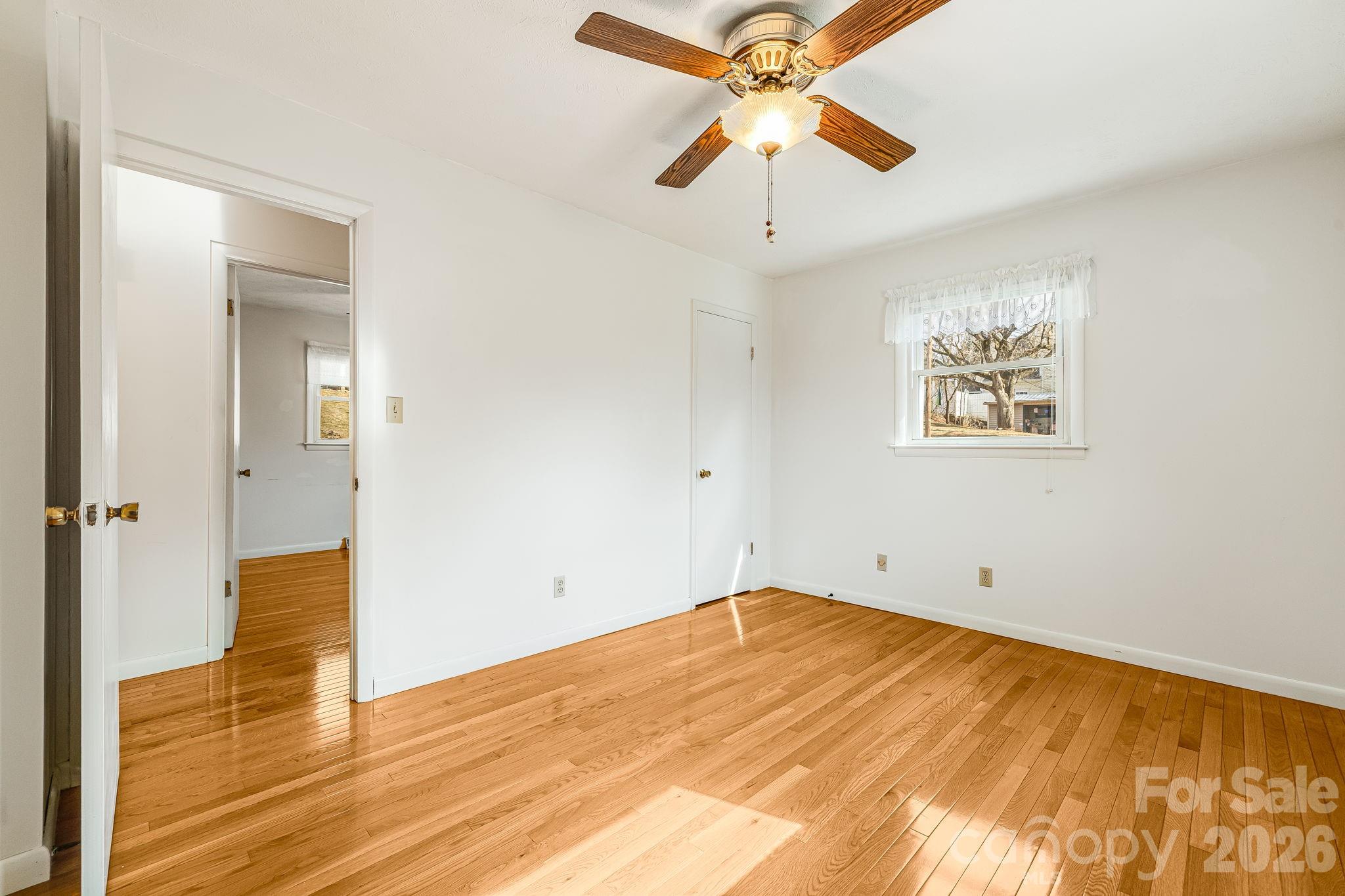20 Ridge Cross Road Asheville, NC 28805 - Photo 19 of 30 Gallery Image 19