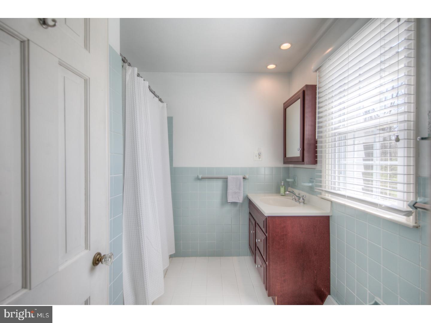480 Sycamore Mills Road Media, PA 19063 - Photo 18 of 25 Master Bathroom