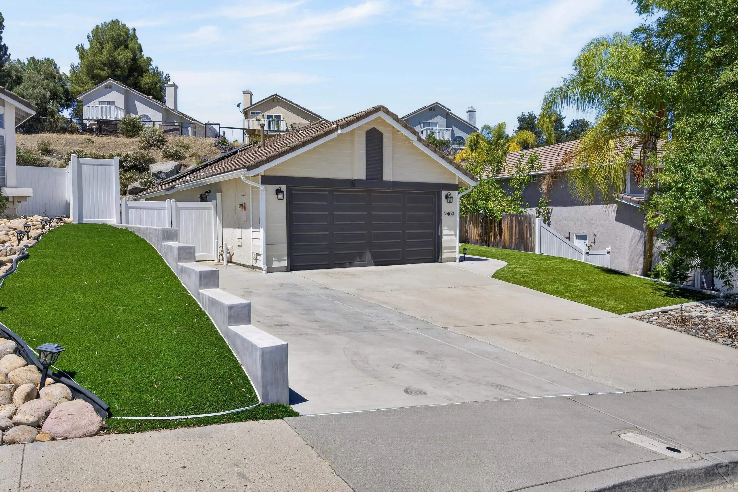 2409 Pimlico Place Alpine, CA 91901 - Photo 2 of 32