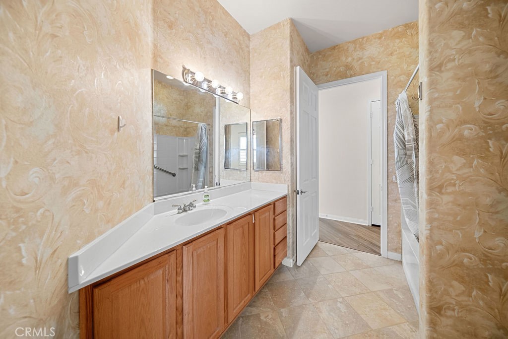 11166 Avonlea Road Apple Valley, CA 92308 - Photo 15 of 35 Gallery Image 15