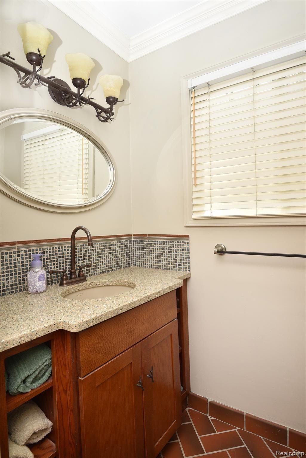 2433 Wembly Lane Troy, MI 48084 - Photo 17 of 36 2433 Wembly_17.JPG