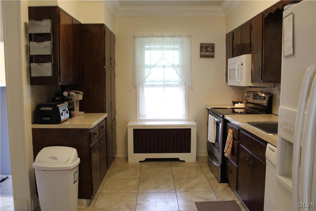 708 Public Road Bethlehem, PA 18015 - Photo 5 of 38 Gallery Image 5