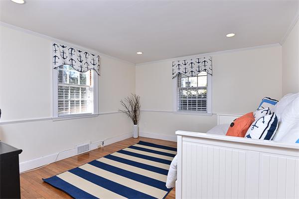 24 Colonial Road Hingham, MA 02043 - Photo 12 of 25 Gallery Image 12