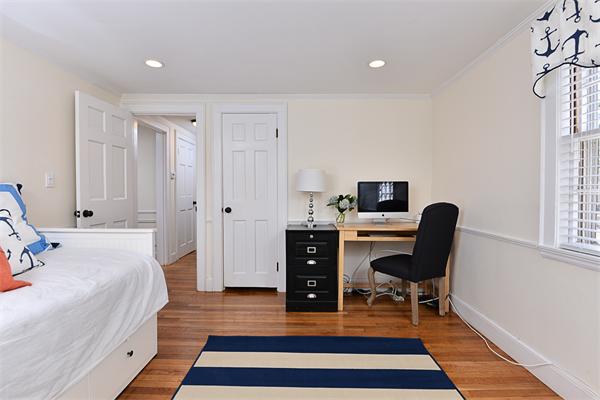 24 Colonial Road Hingham, MA 02043 - Photo 13 of 25 Gallery Image 13