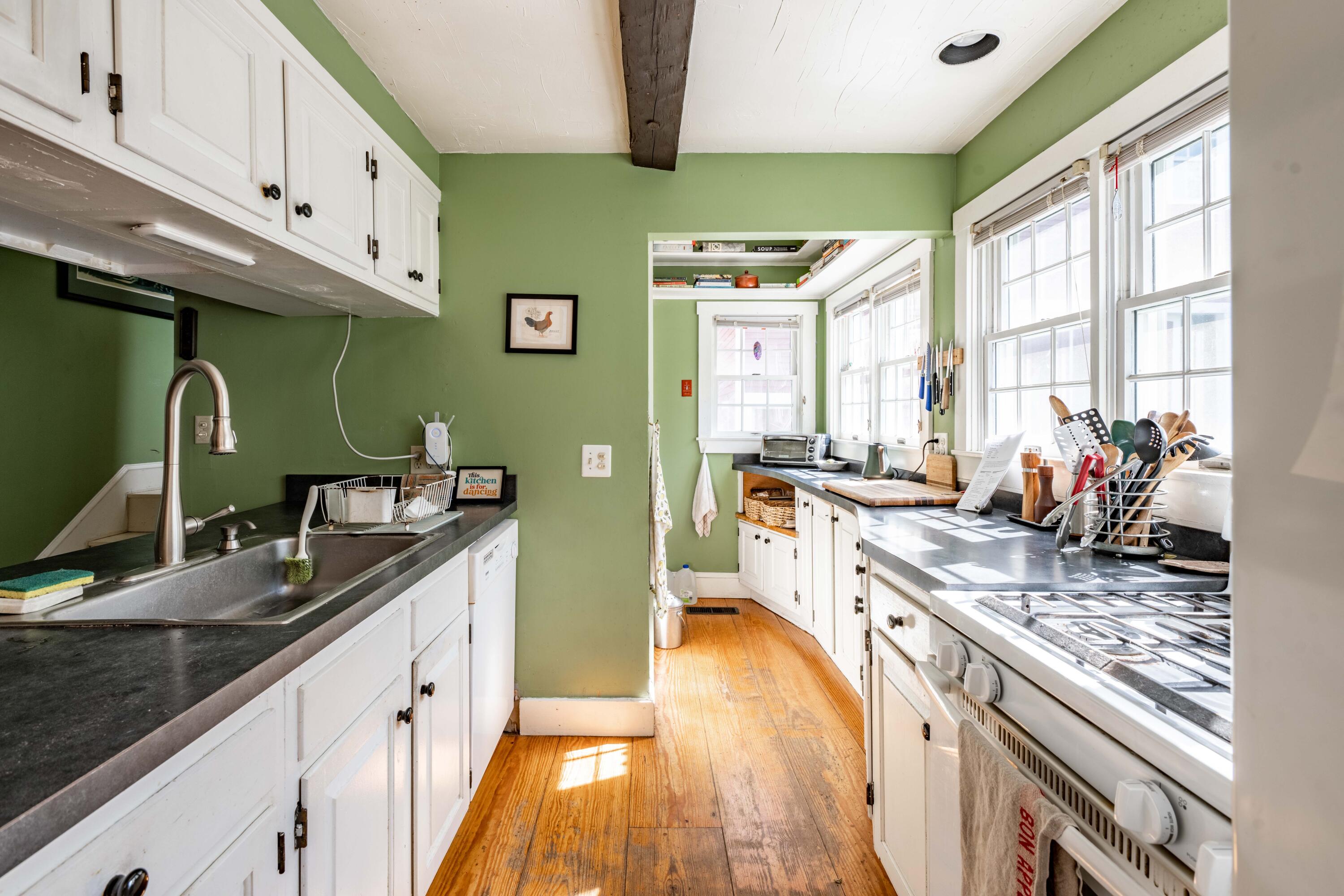 255 Log Cabin Road Arundel, ME 04046 - Photo 17 of 82 logcabin-20