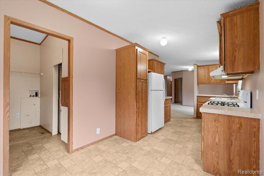 4477 Single Tree Drive Howell, MI 48843 - Photo 11 of 26 Gallery Image 11