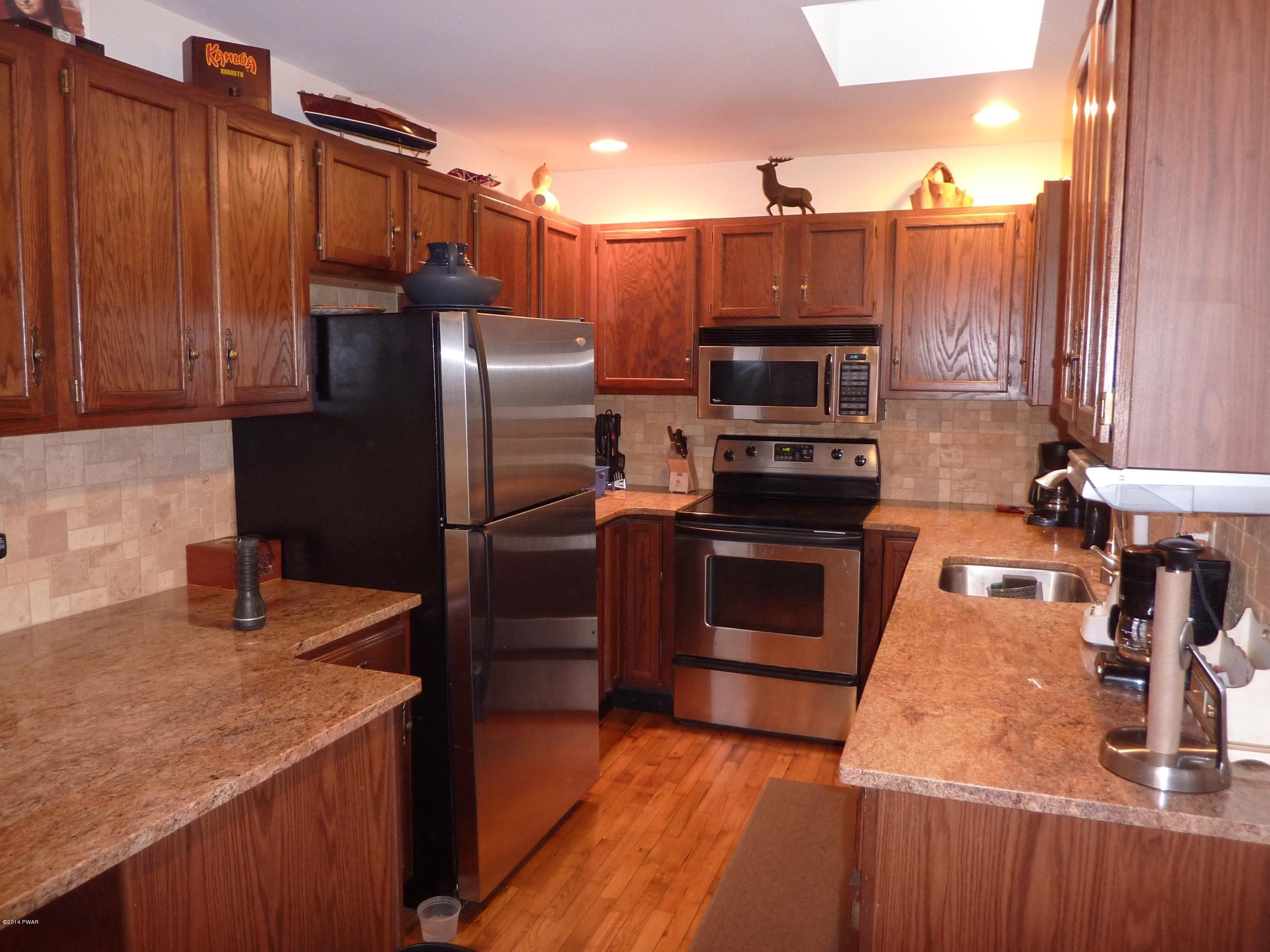 60 Deerfoot Road Lake Ariel, PA 18436 - Photo 9 of 38 Gallery Image 9