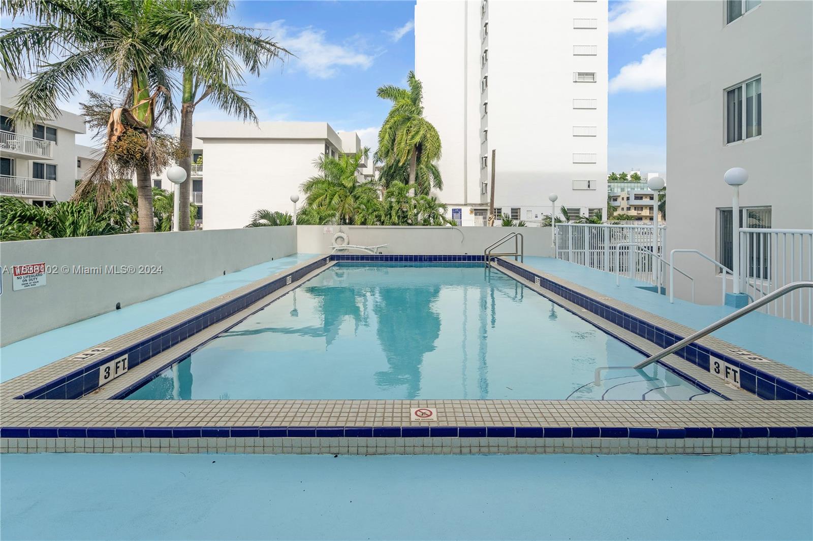 1345 Lincoln Road, Unit PH6 Miami Beach, FL 33139 - Photo 19 of 35 a view of outdoor space and yard