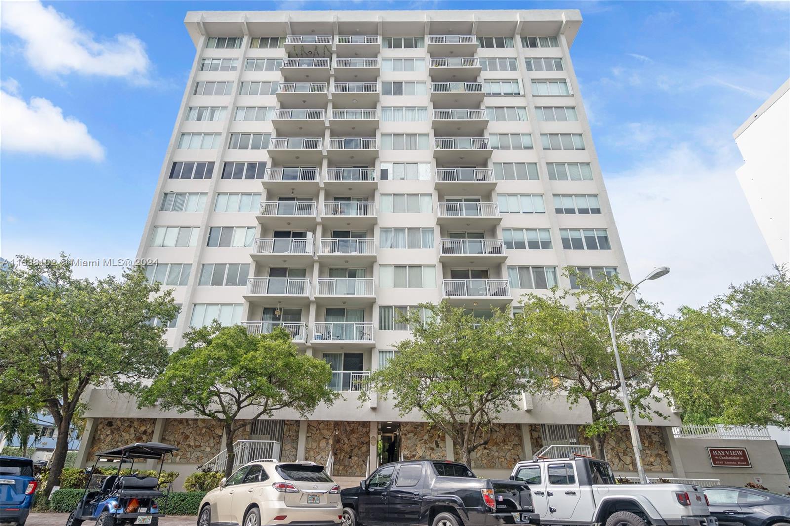 1345 Lincoln Road, Unit PH6 Miami Beach, FL 33139 - Photo 25 of 35 a front view of a building