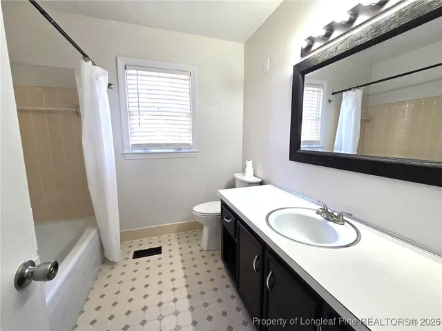 $1,400 | 266 Channing Drive, Fayetteville, NC 28303