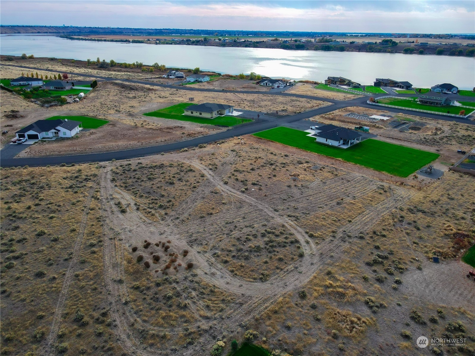 6812 E.2 Road Northeast Moses Lake, WA 98837 - Photo 8 of 24 Gallery Image 8