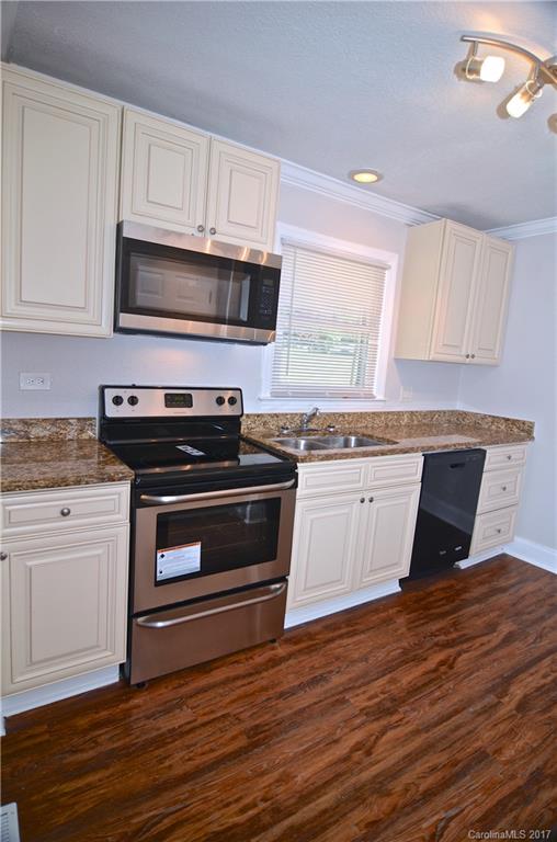 4534 Cinderella Road Charlotte, NC 28213 - Photo 3 of 13 Gallery Image 3