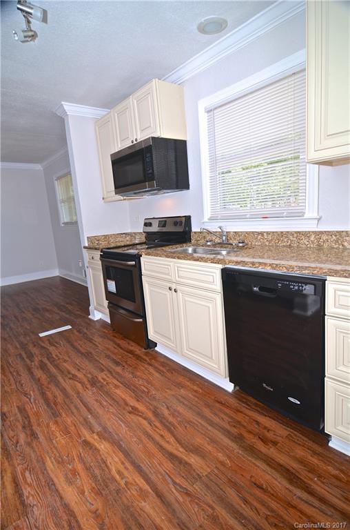 4534 Cinderella Road Charlotte, NC 28213 - Photo 5 of 13 Gallery Image 5