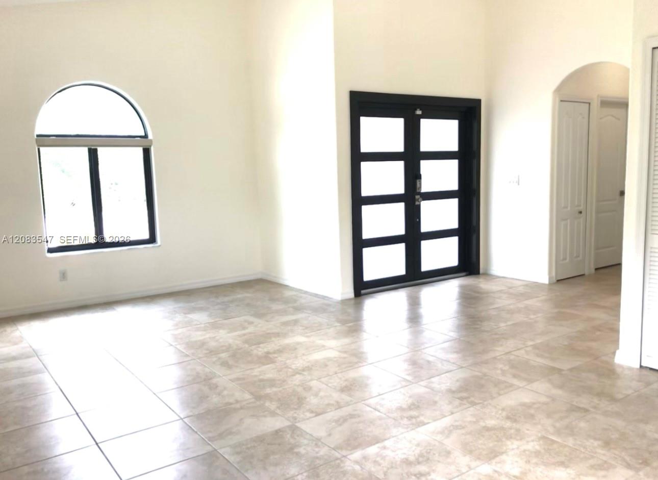 4400 Southwest 164th Path Miami, FL 33185 - Photo 3 of 23 Gallery Image 3