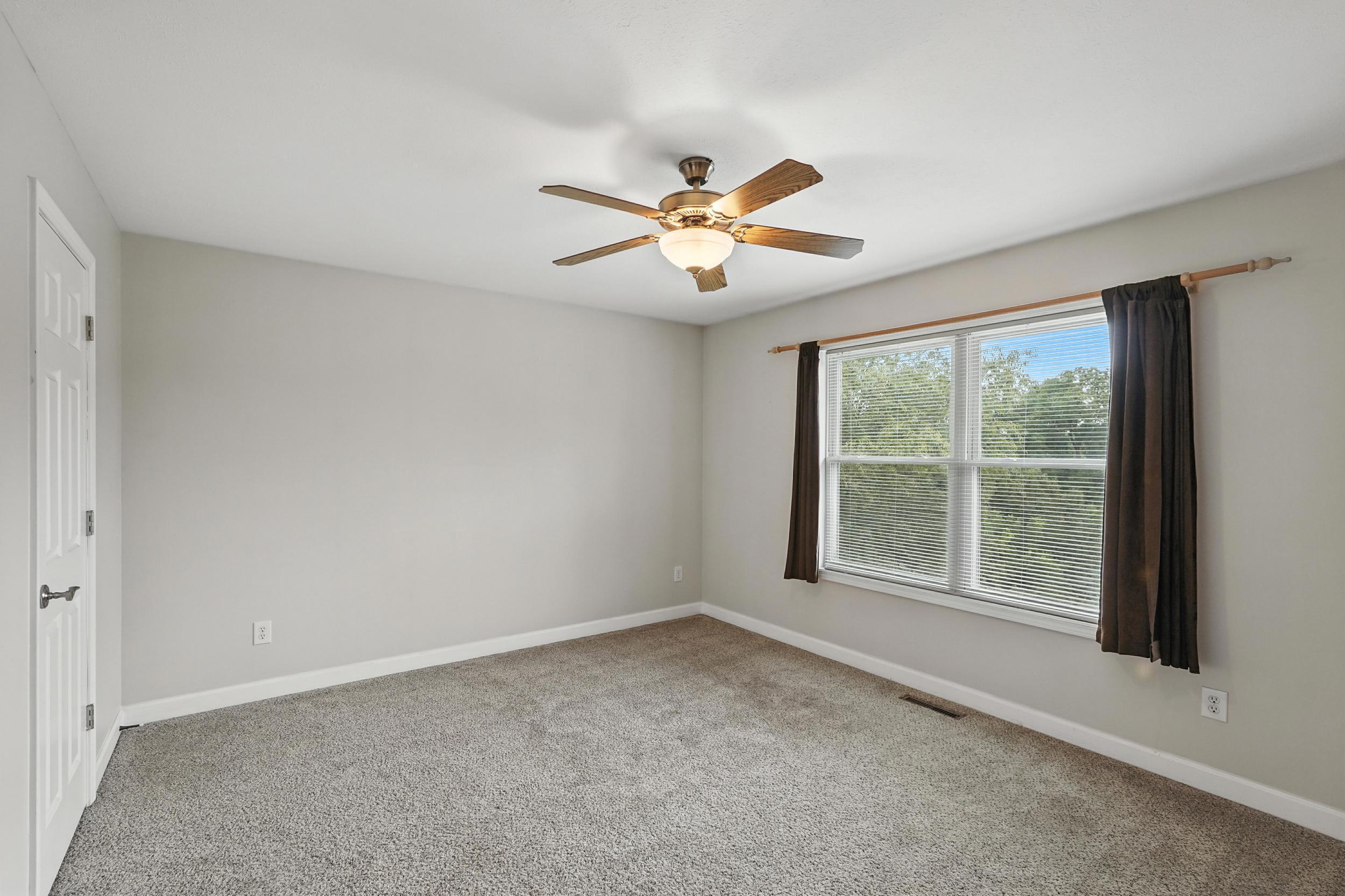 312 Rigg Street New Carlisle, IN 46552 - Photo 14 of 25 2500x1667