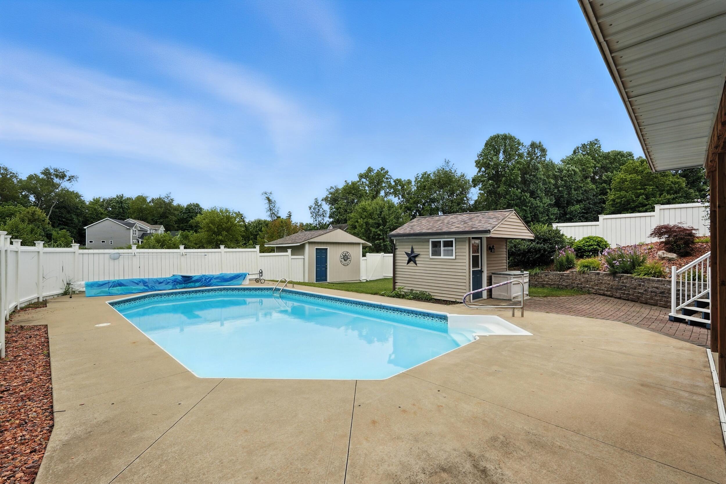 312 Rigg Street New Carlisle, IN 46552 - Photo 20 of 25 2500x1667