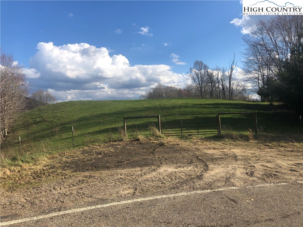 1720 Rock Fence Road Creston, NC 28615 - Photo 4 of 41 Gallery Image 4