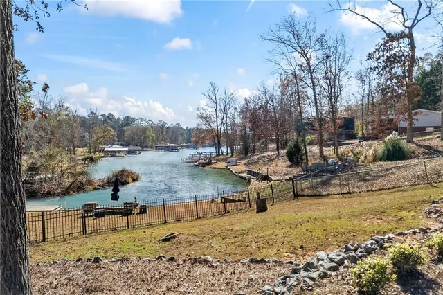 $750,000 | 243 Bluegill Road, Eatonton, GA 31024