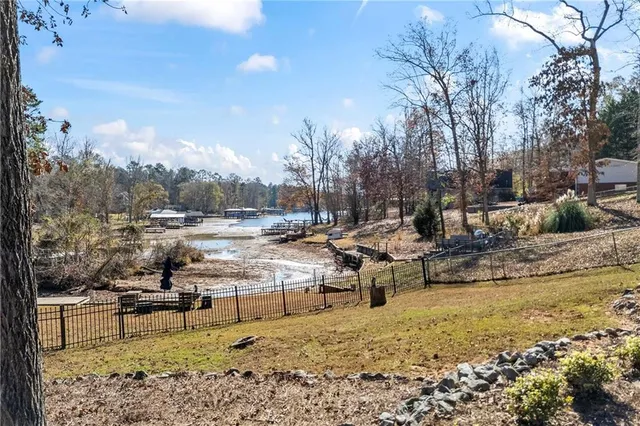 $750,000 | 243 Bluegill Road, Eatonton, GA 31024