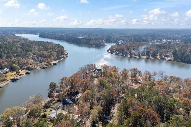 $750,000 | 243 Bluegill Road, Eatonton, GA 31024