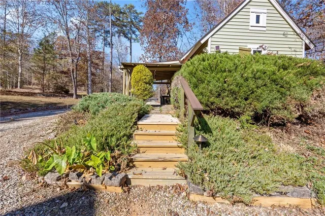 $750,000 | 243 Bluegill Road, Eatonton, GA 31024