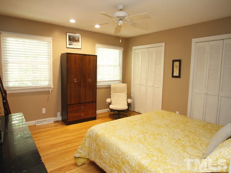 4804 Dundee Place Raleigh, NC 27612 - Photo 7 of 18