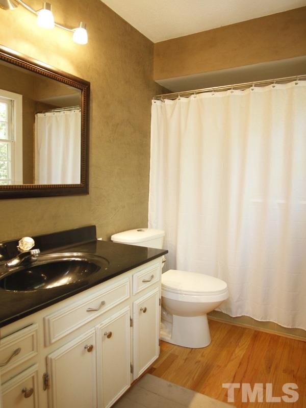 4804 Dundee Place Raleigh, NC 27612 - Photo 8 of 18