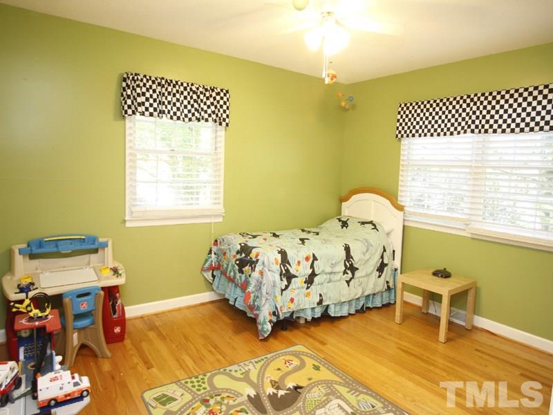 4804 Dundee Place Raleigh, NC 27612 - Photo 9 of 18