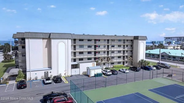 $334,900 | 4105 Ocean Beach Boulevard, Unit 524, Cocoa Beach, FL 32931