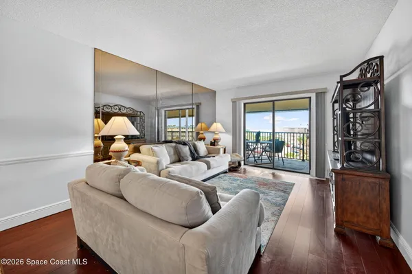 $334,900 | 4105 Ocean Beach Boulevard, Unit 524, Cocoa Beach, FL 32931