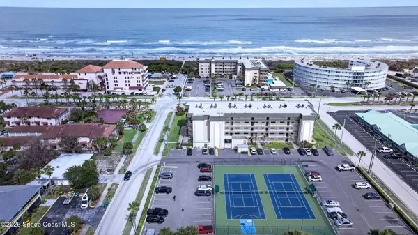 $334,900 | 4105 Ocean Beach Boulevard, Unit 524, Cocoa Beach, FL 32931