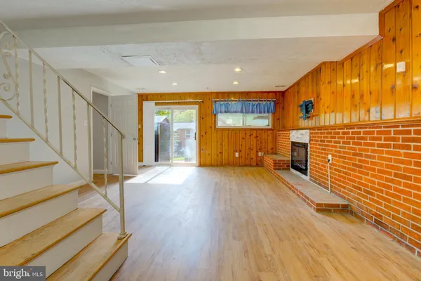 $3,950 | 6628 Adrian Street, Hyattsville, MD 20784