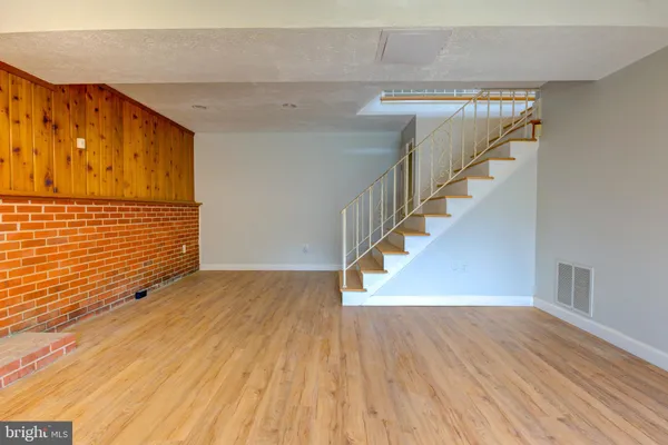 $3,950 | 6628 Adrian Street, Hyattsville, MD 20784