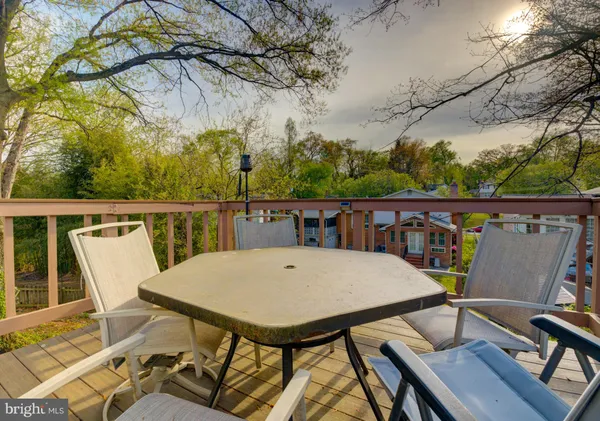 $3,950 | 6628 Adrian Street, Hyattsville, MD 20784