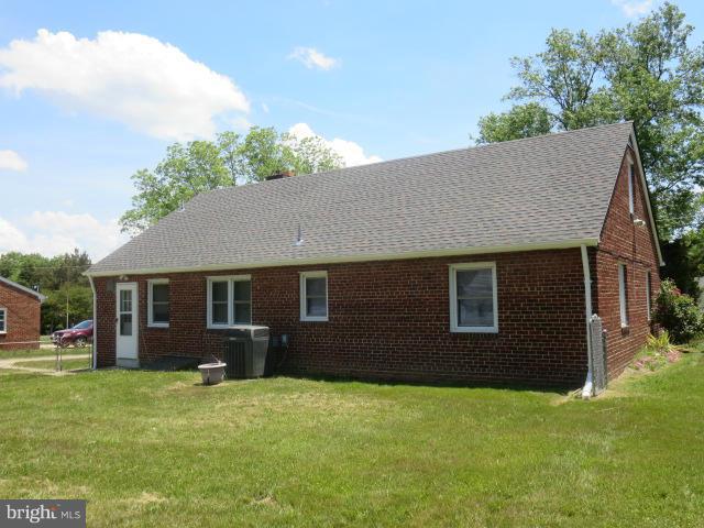 6102 Manor Road Clinton, MD 20735 - Photo 14 of 17 Exterior (Rear)