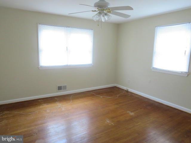 6102 Manor Road Clinton, MD 20735 - Photo 8 of 17 Bedroom (Master)