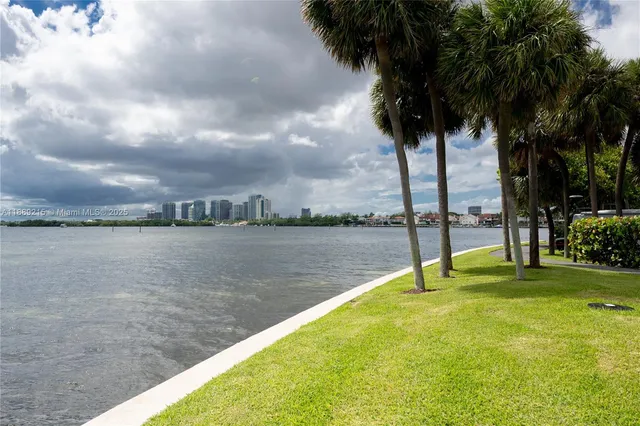 $1,250,000 | 3 Grove Isle Drive, Unit C308, Miami, FL 33133